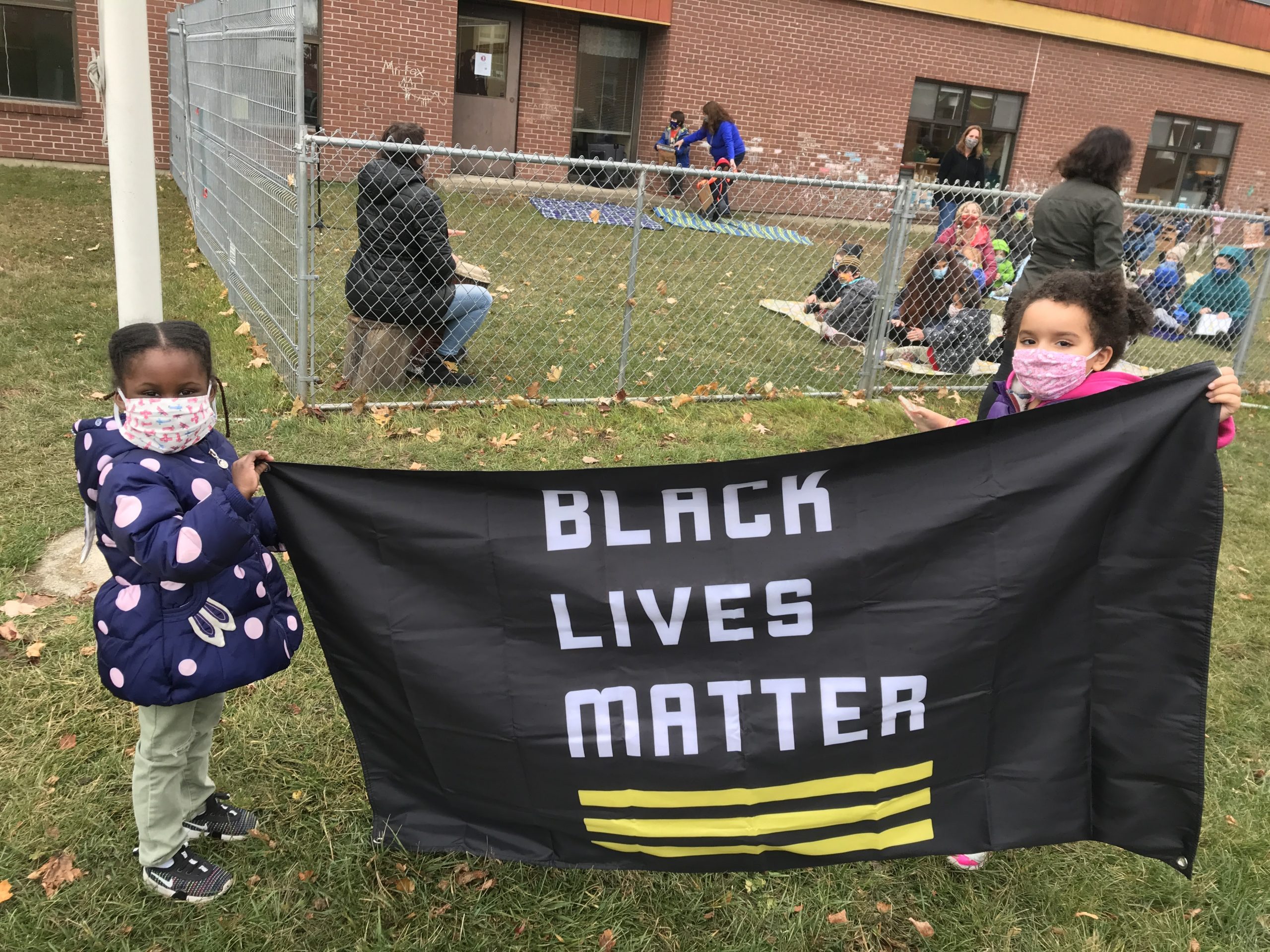 Ira Allen Preschool Students Help with Flag